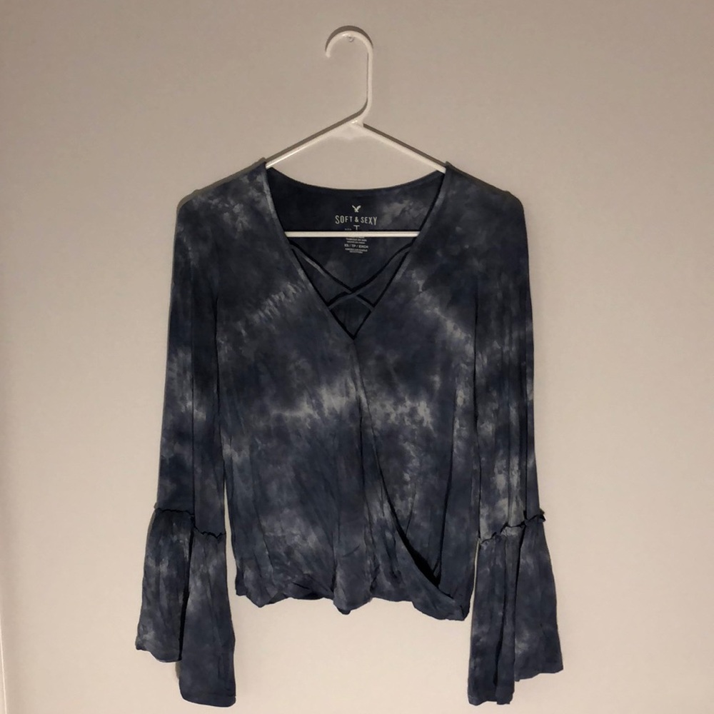 Blue and White American Eagle Shirt